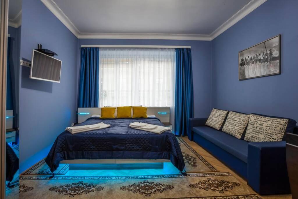 Luxury Air-Conditioned Family Apartment Spitalska Old Town Братислава Экстерьер фото